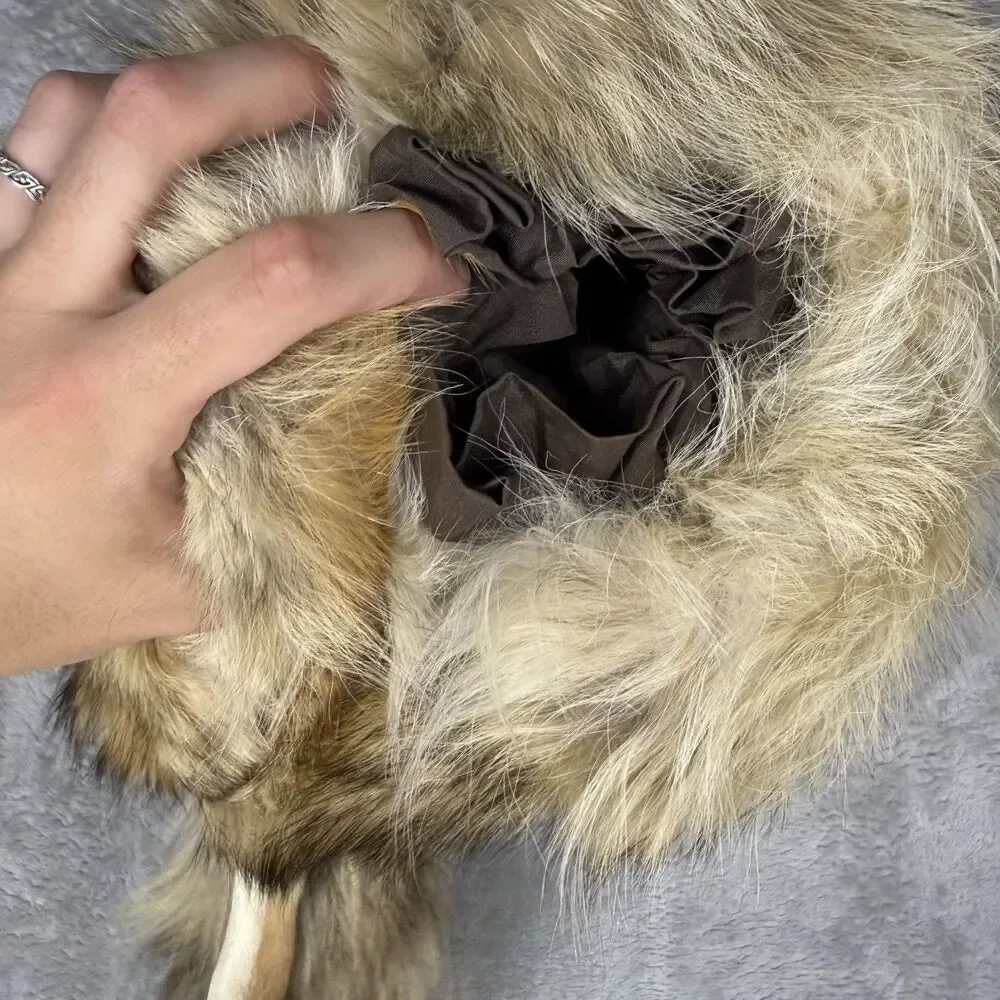 1940s Fox Fur Handwarmer With Bakelite Handle Lined Legs And Tail Antique Warm